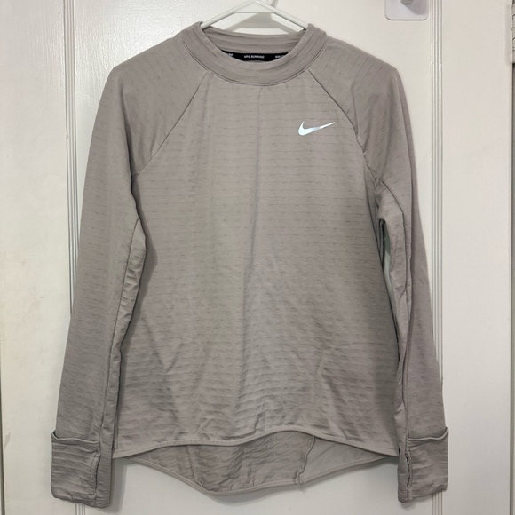Nike Tops - Nike Women’s Small Gray Long Sleeve Therma Fit Top